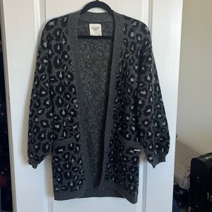 Cozy, soft, NON-ITCHY leopard print cardigan with pockets and balloon sleeves